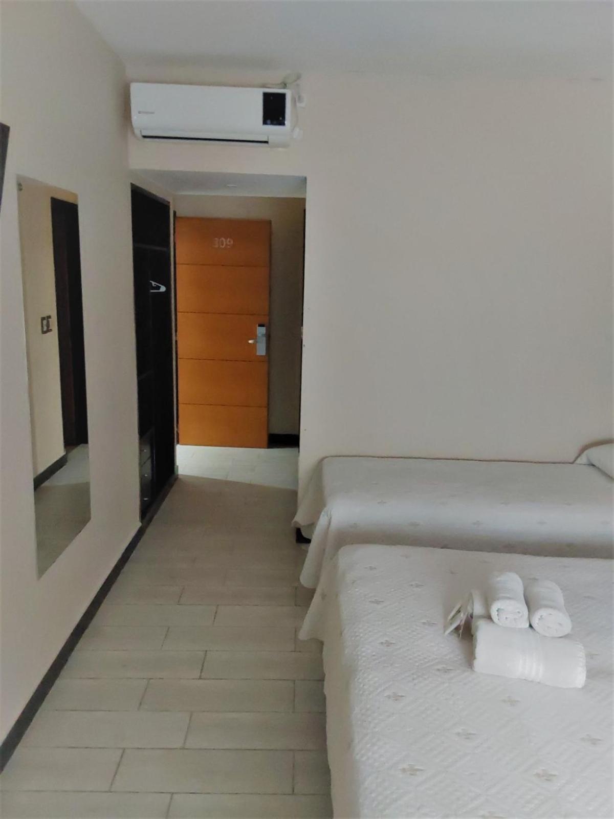 Hotel Castellon มาร์เดลปลาตา ภายนอก รูปภาพ